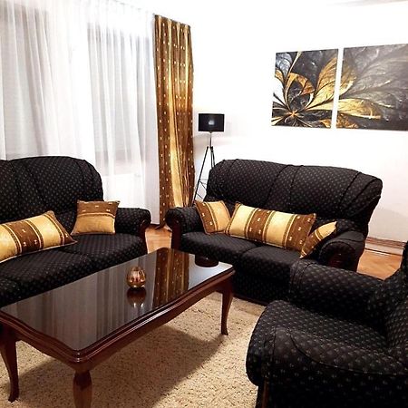 Apartmán Nova Dom Banja Luka Exteriér fotografie